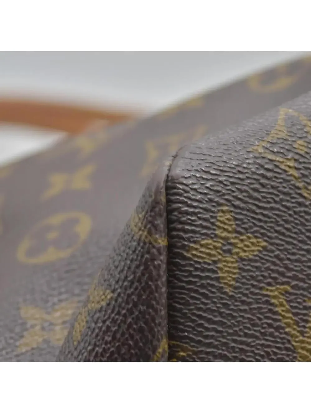 $1410 Louis Vuitton Monogram Raspail MM SR1132